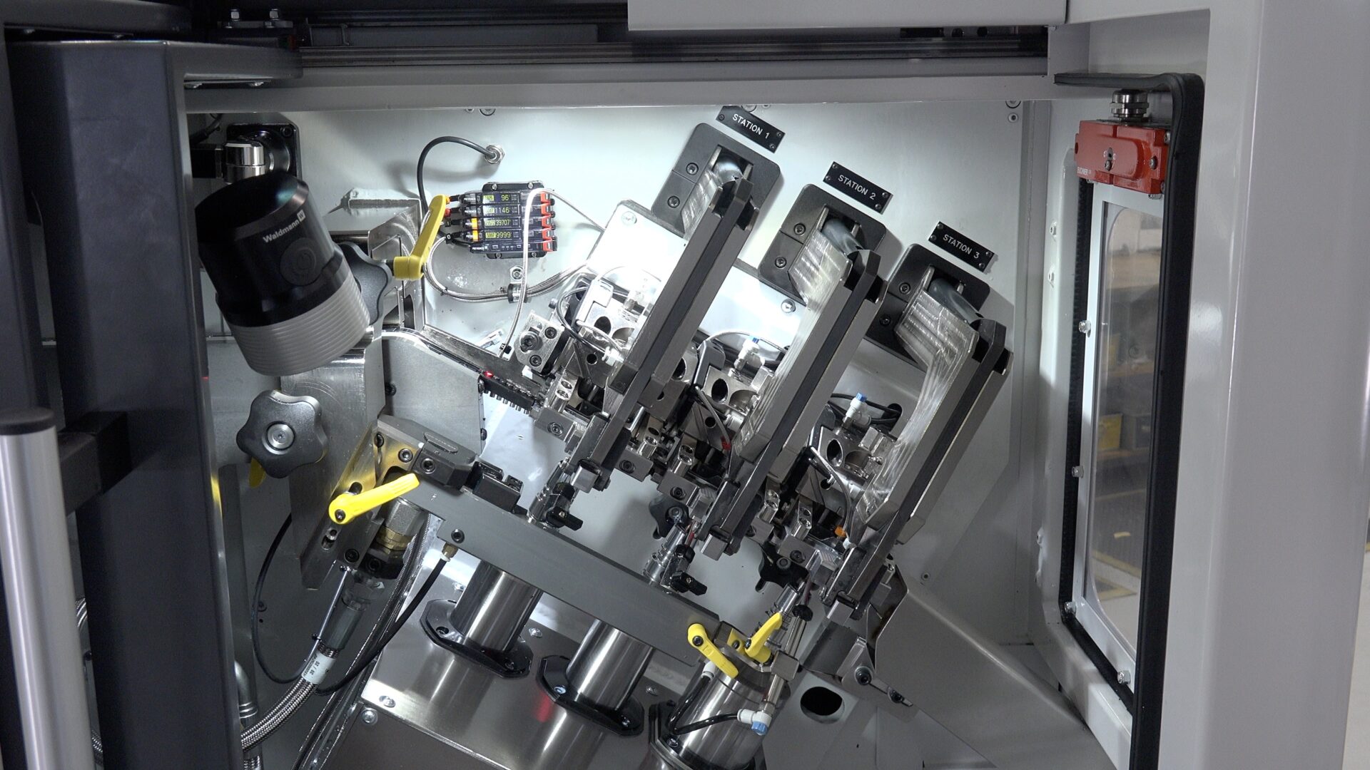 Delme ve Broşlama Makineleri ADB-S1